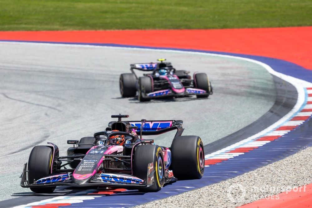 Esteban Ocon, Alpine A524, Pierre Gasly, Alpine A524