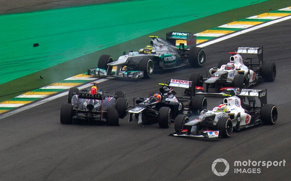 Bruno Senna, Williams FW34 Renault colides with Sebastian Vettel, Red Bull RB8 Renault