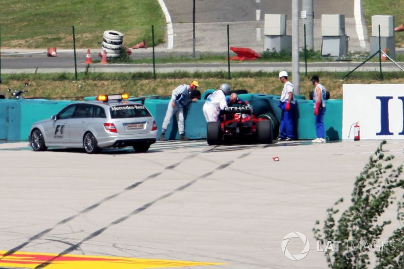 Felipe Massa, Ferrari F2009 crash