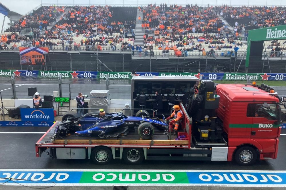 Car of Logan Sargeant, Williams FW46 after his crash