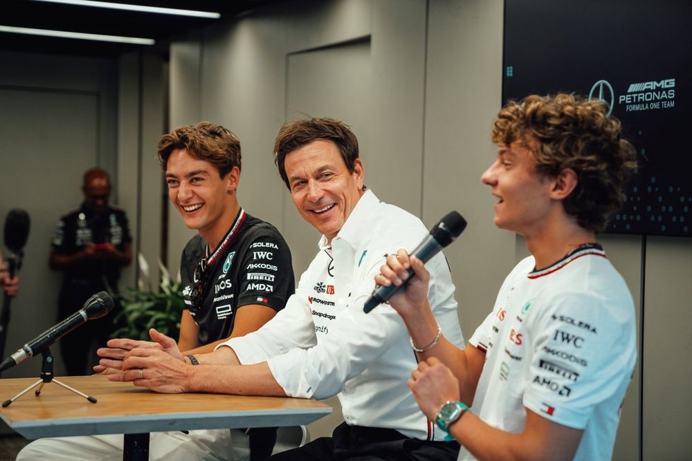 Andrea Kimi Antonelli, George Russell, Toto Wolff, Team Principal and CEO, Mercedes-AMG F1 Team