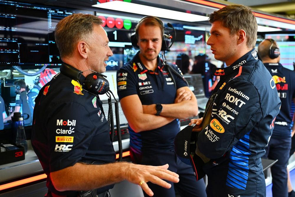 Christian Horner, Team Principal, Red Bull Racing, Max Verstappen, Red Bull Racing