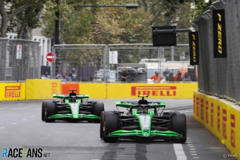 Zhou Guanyu, Sauber, Baku City Circuit, 2024