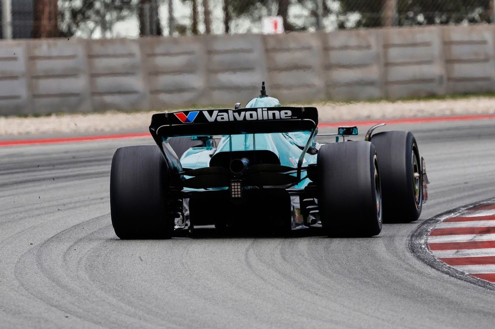 Felipe Drugovich, Aston Martin Racing, Pirelli test Barcelona