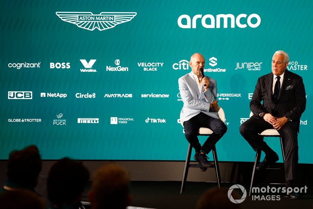 Adrian Newey and Lawrence Stroll, Owner, Aston Martin F1 Team, on stage