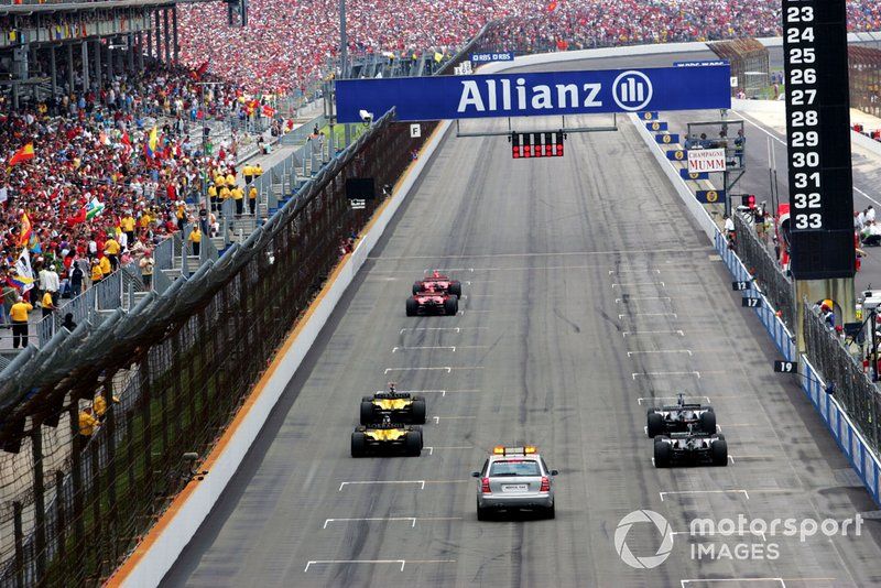 The start of the race with only six cars