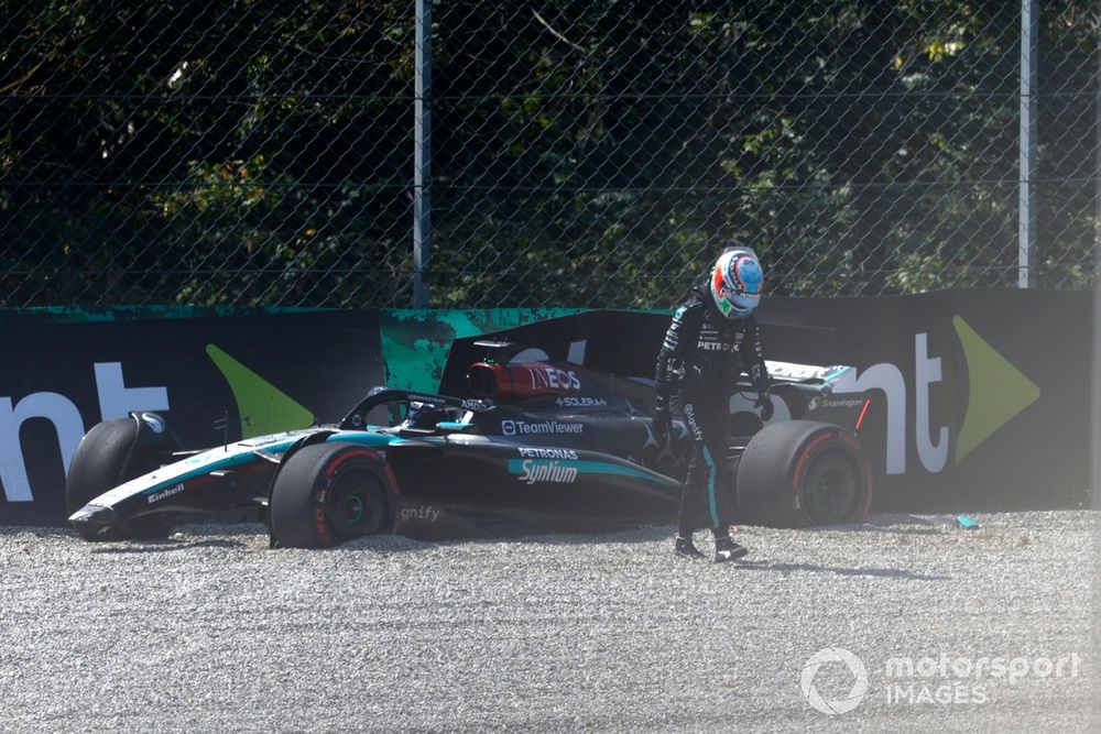 Andrea Kimi Antonelli, Mercedes F1 W15, walks away from his damaged car after a crash in FP1