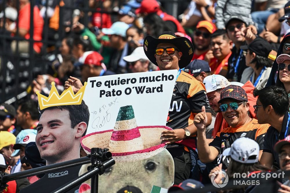 Fans show their support for Pato O'Ward, McLaren F1 Team 