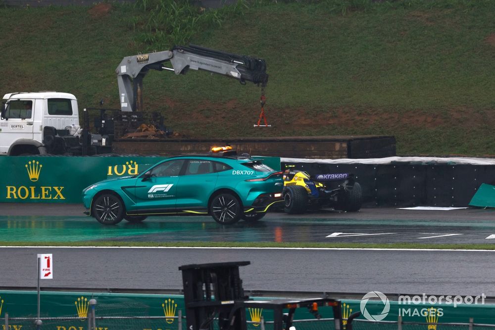 Franco Colapinto, Williams FW46, crashes out