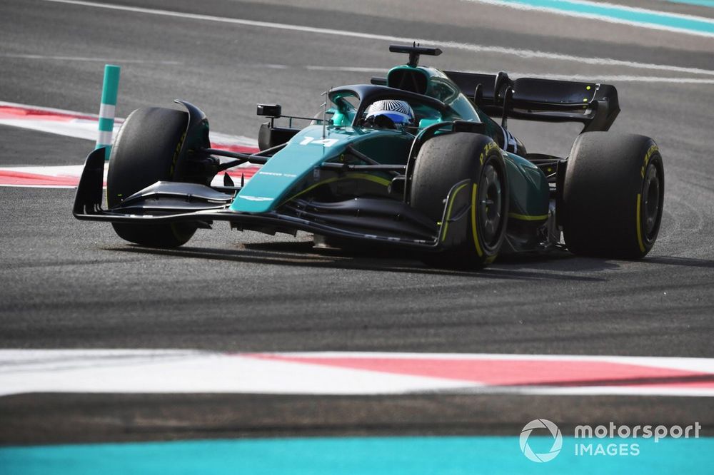 Alonso got his first run out with Aston Martin, replacing the retiring Sebastian Vettel, in the 2022 rookie test